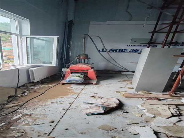 札达地基基础下沉墙体裂缝加固注浆顶升施工